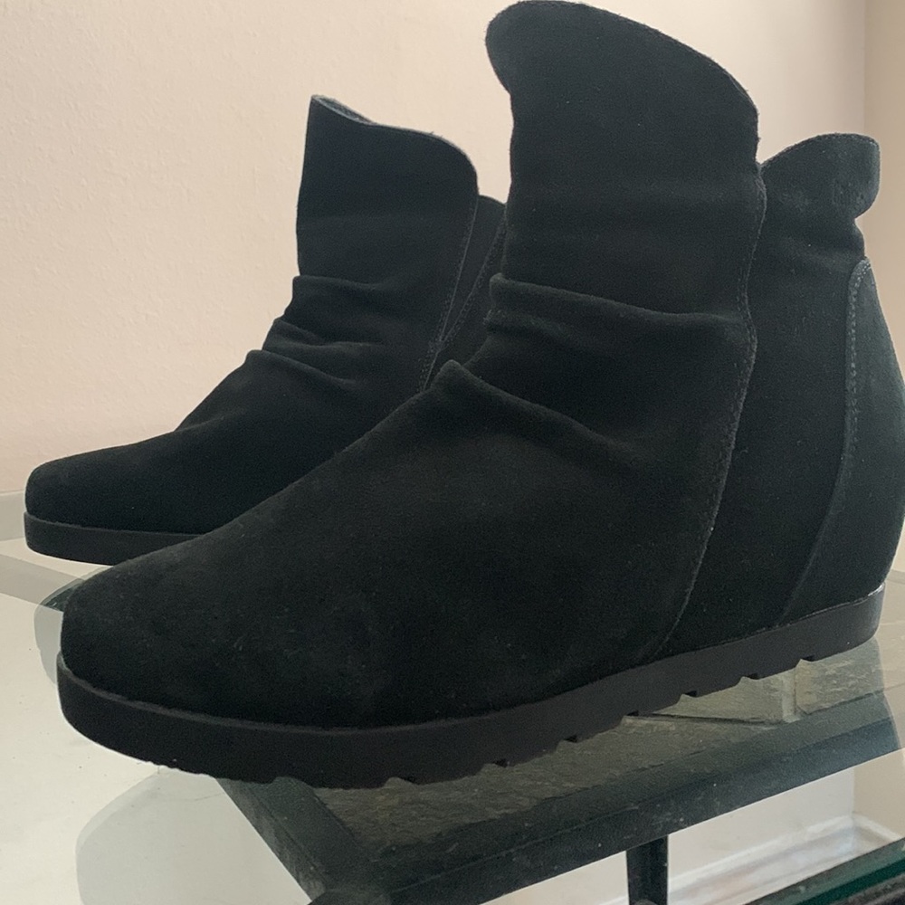 COUGAR Astro Black Silky Suede Hidden Wedge Pull On Waterproof Ankle Boot Bootie